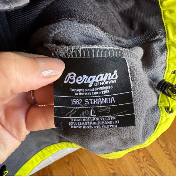 Bergans of Norway Ski Jacket Soft Shell Grey and Green Large - Picture 6 of 8